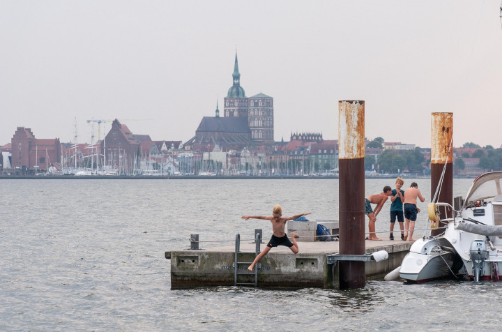 boat fuel dock